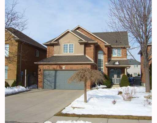 38 SPADARA Drive, Hamilton