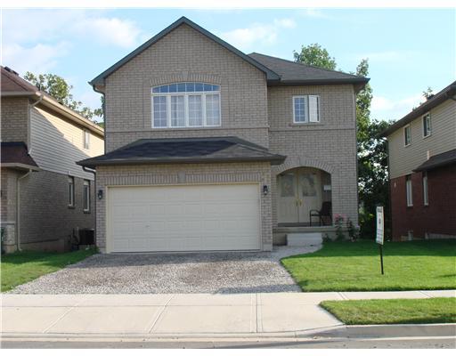 123 FORTISSIMO Drive, Hamilton