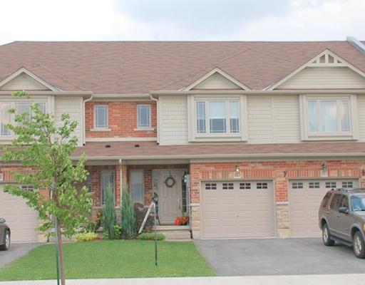 103 DONALD BELL Drive, Binbrook