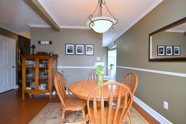 38 Elora Drive 11, Hamilton Michael St. Jean Realty