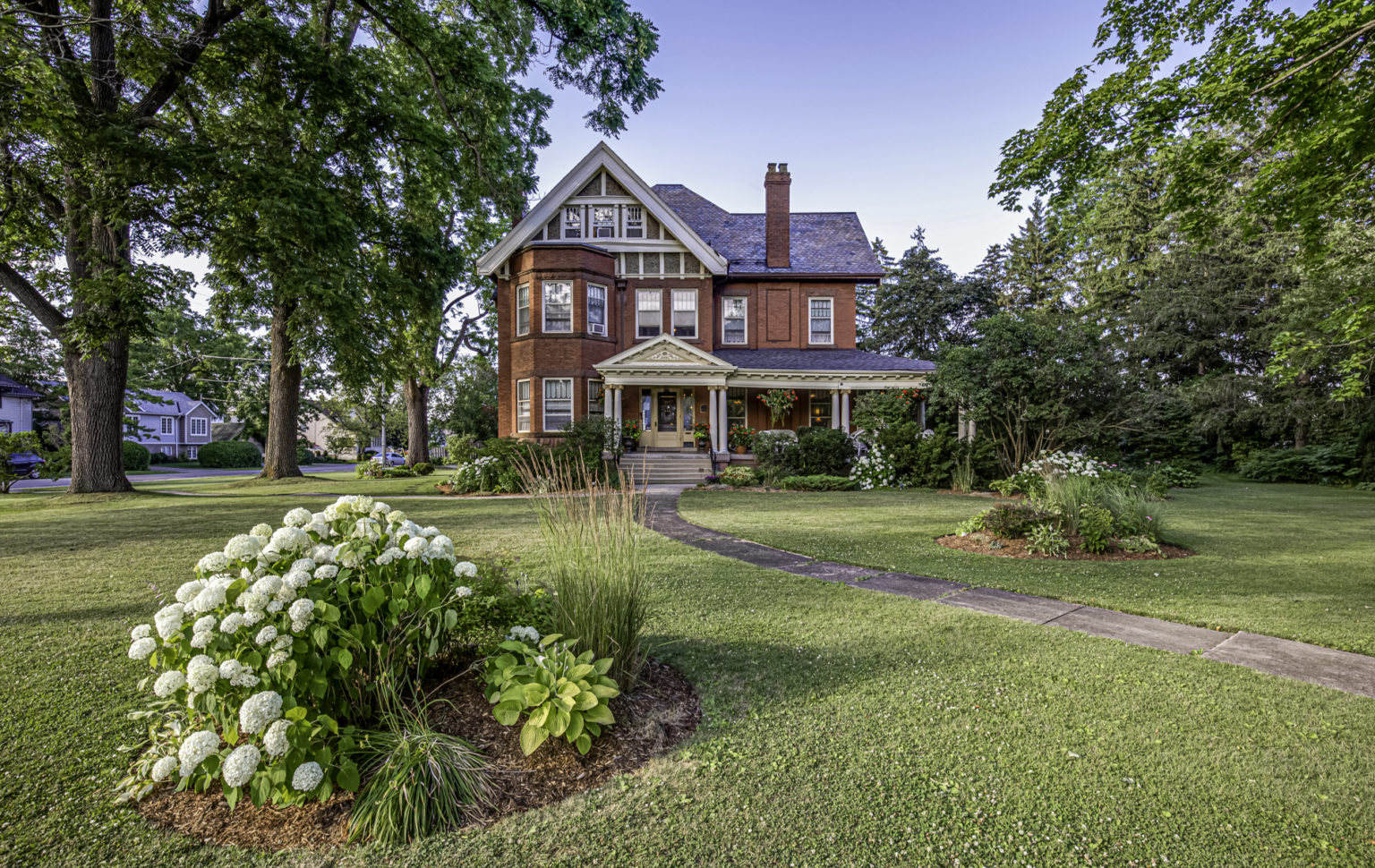 241 Broad Street West, Dunnville ON Michael St. Jean Realty