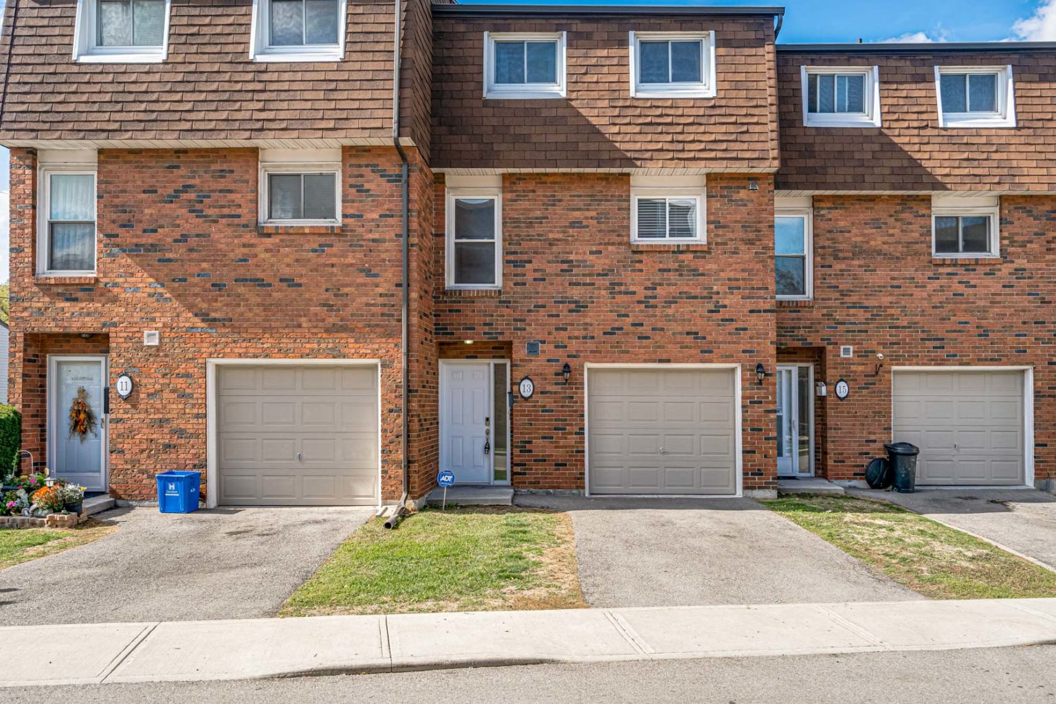 13 Rosedale Court 2, Hamilton ON Michael St. Jean Realty