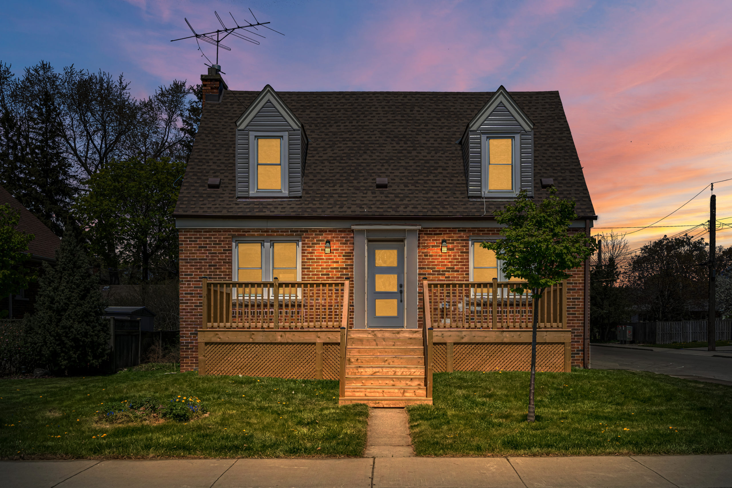 85 Rosedene Ave, Hamilton ON Michael St. Jean Realty