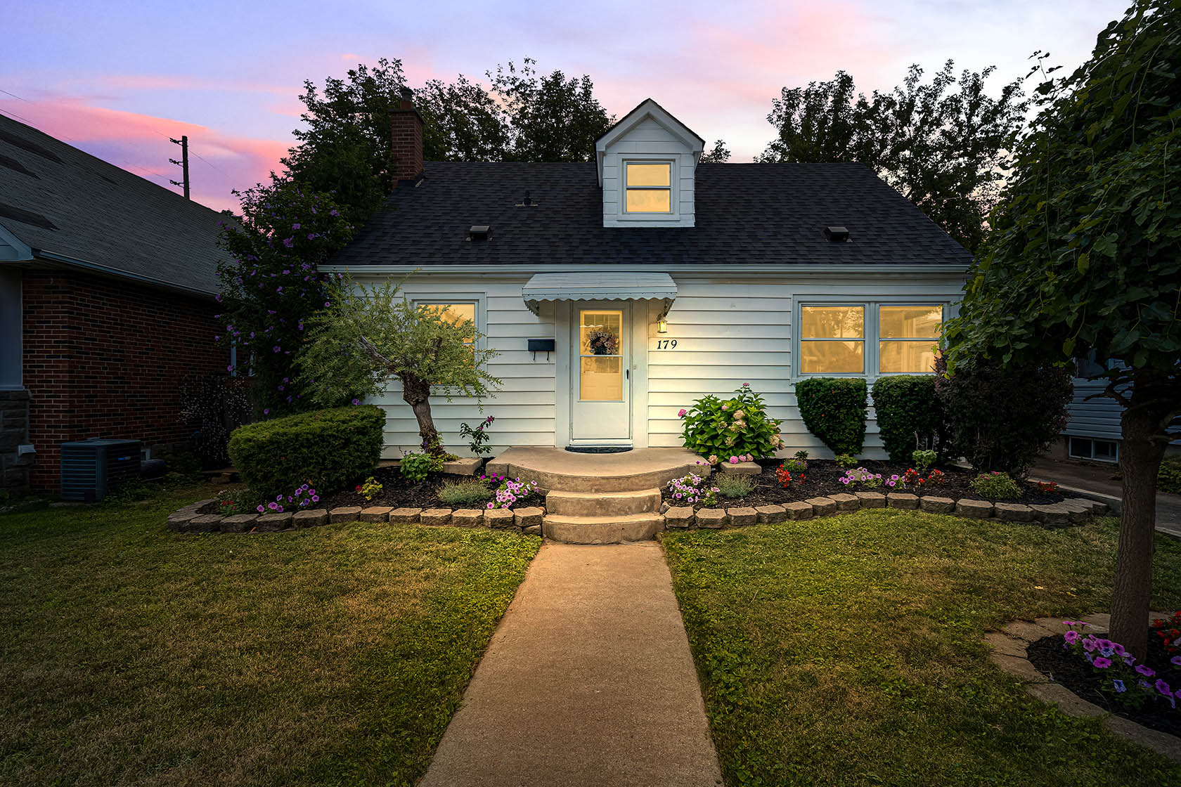 179 Auburn Ave, Hamilton ON Michael St. Jean Realty