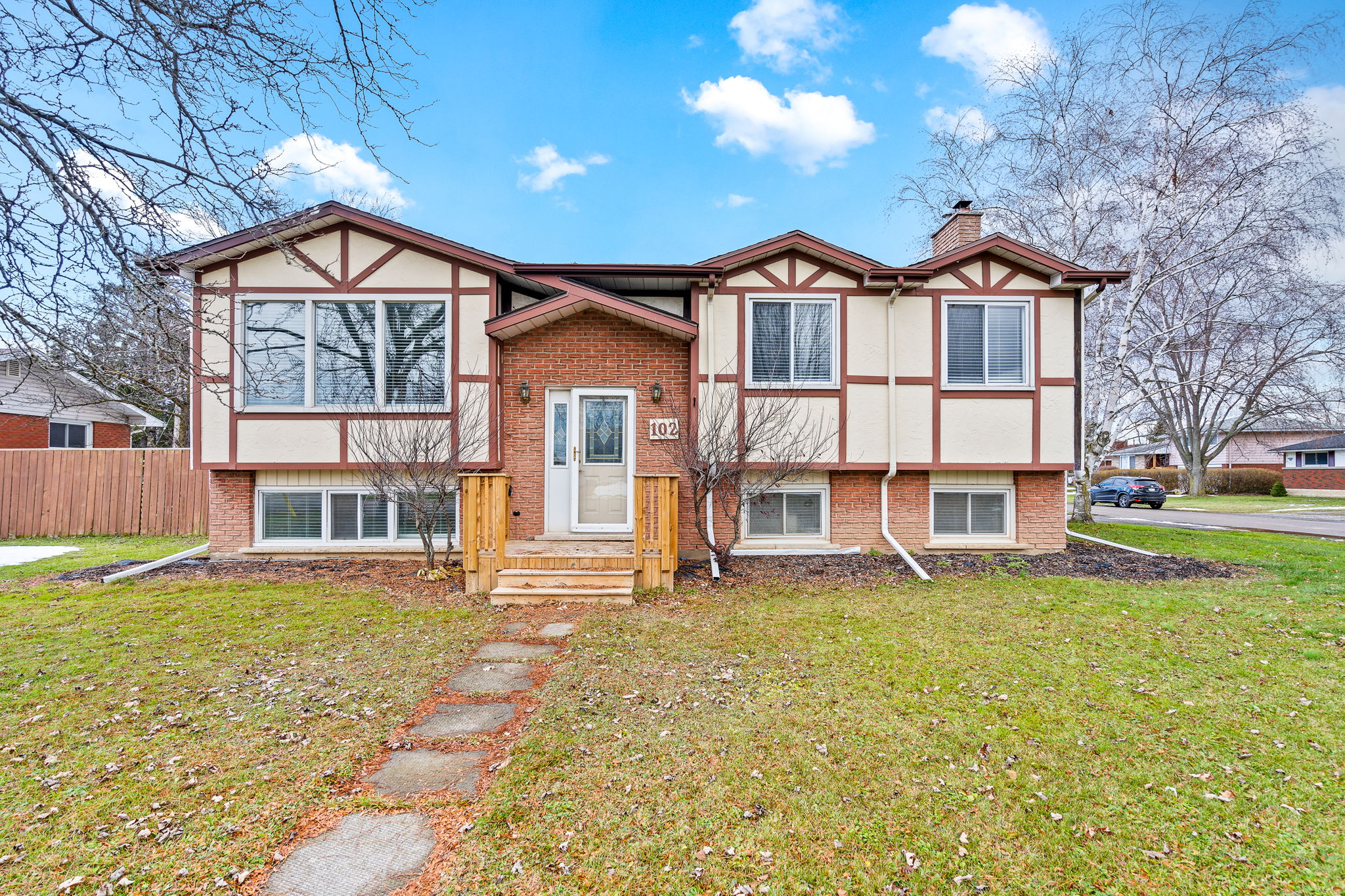 102 Glenwood Pkwy, Welland ON Michael St. Jean Realty