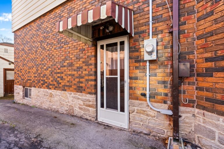 90 River Rd, Welland ON Michael St. Jean Realty