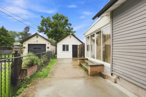 Open property gallery