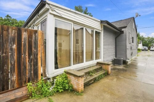 Open property gallery