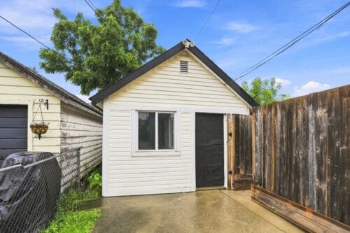 Open property gallery