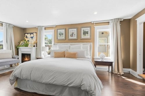 Open property gallery
