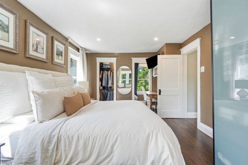 Open property gallery