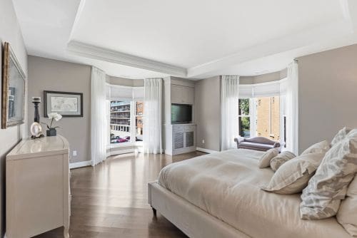 Open property gallery