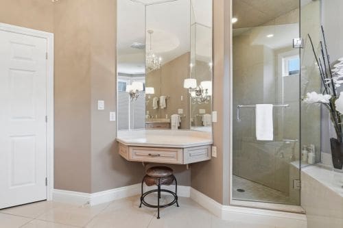 Open property gallery
