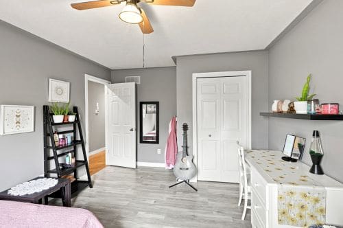 Open property gallery