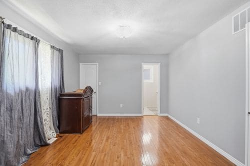 Open property gallery