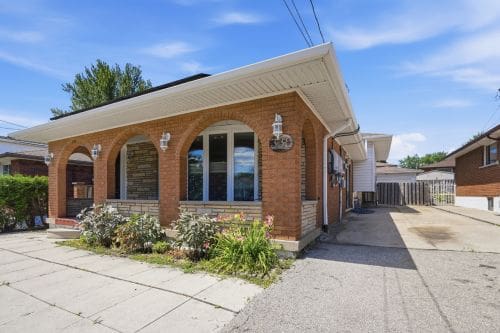 Open property gallery