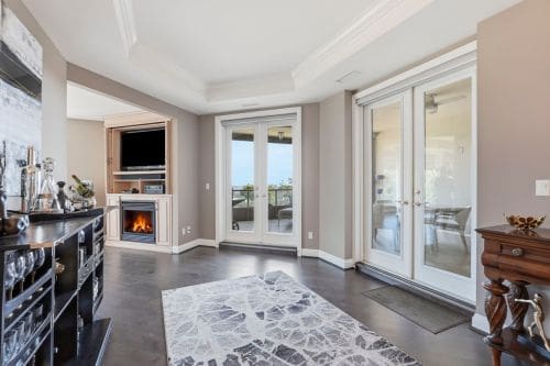 Open property gallery