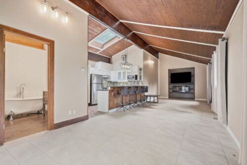 Open property gallery