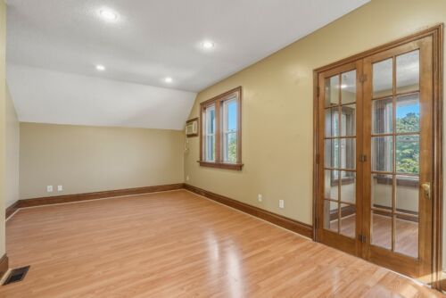 Open property gallery