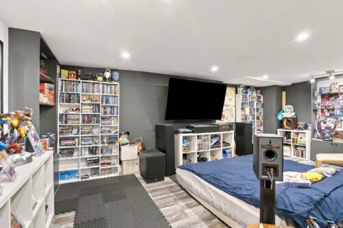 Open property gallery