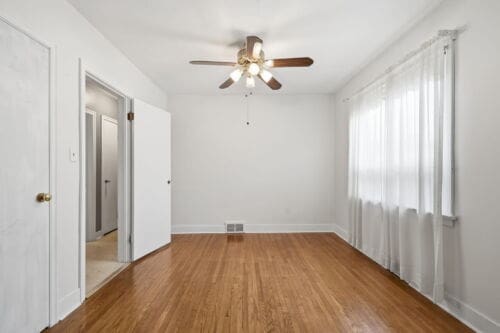 Open property gallery
