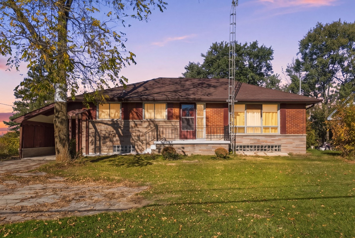 1181 Highway 8, Stoney Creek