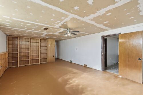 Open property gallery