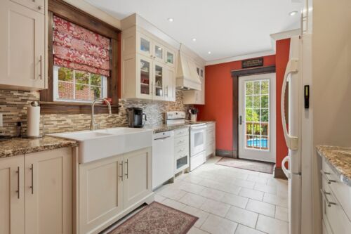 Open property gallery