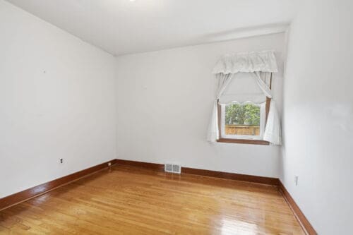 Open property gallery